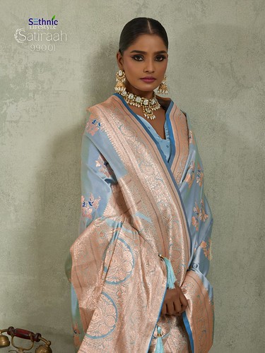 Satin Silk With Banarasi Zari Woven with Butta Concept & Rich Pallu, Meenakari in Border, Butta & Pallu - Image 3